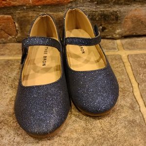 Little Girls Sparkly Navy Dress Shoes